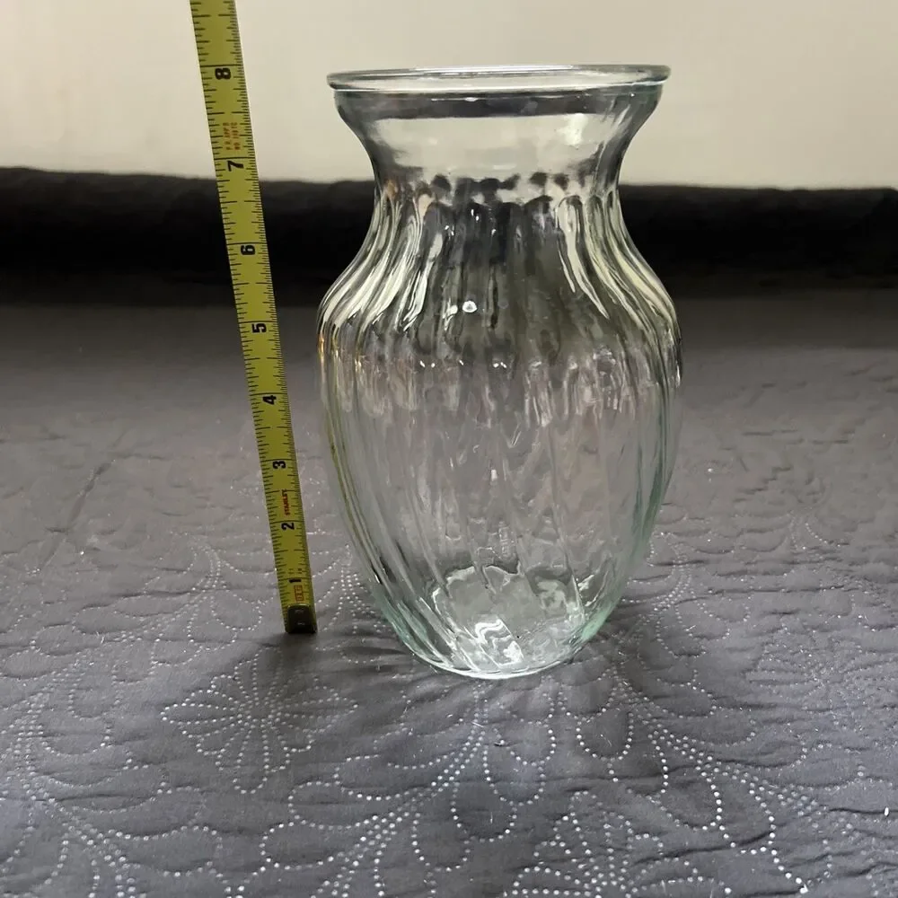 Indiana Glass Swirl Illusion Vase Vintage Art Decor Glassware Urn 8